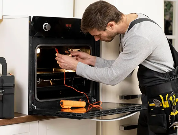 Major appliance repair solutions in Fenton for refrigerators, washers, dryers, and ovens.